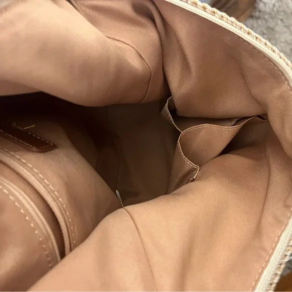 The Sak sequoia Woven Tan and Cream Hobo Bag read description - Picture 10 of 11